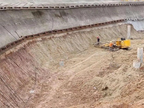 嘉荫基坑边坡加固